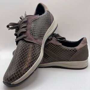 Pavo GENUINE LEATHER MADE IN PORTUGAL WOMEN'S SNEAKERS
WALKING SHOES SZ 9